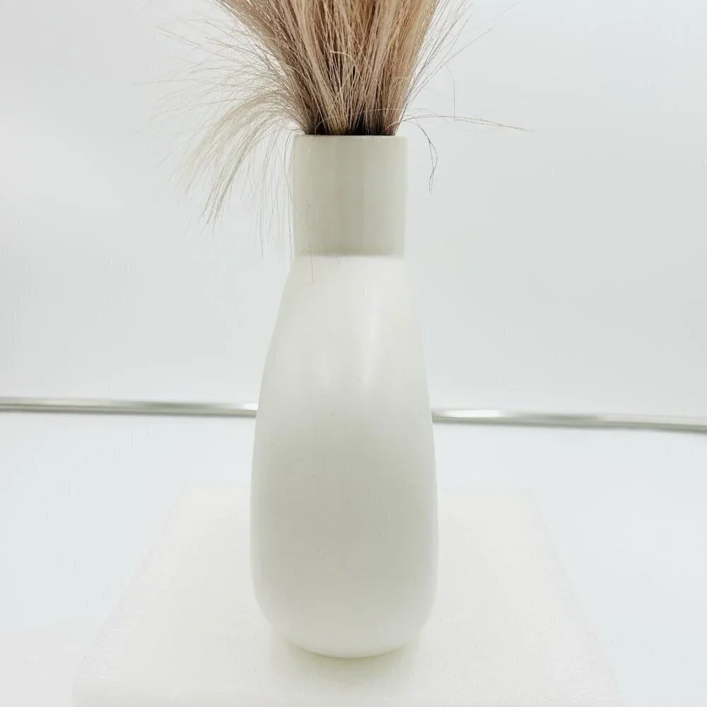 White Ceramic Vases Faux Pampas Grass Water Drop Design Doughnut Vase Modern